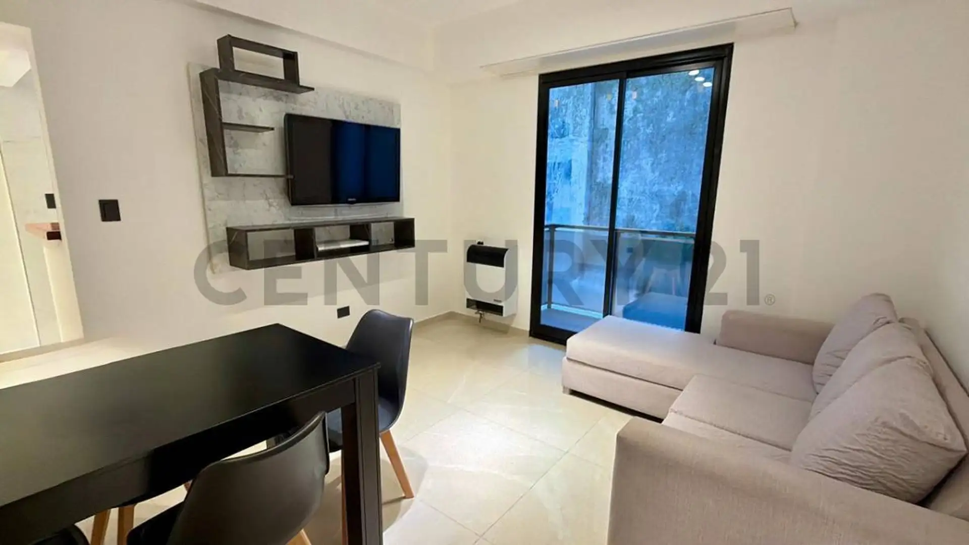 Depto 2 amb, 43m² reciclado con balcón — Plaza Colón