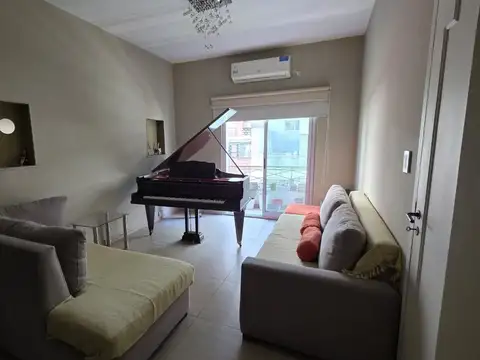 DEPTO 3 AMB  BALCÒN AL FTE AMOBLADO LAVADERO