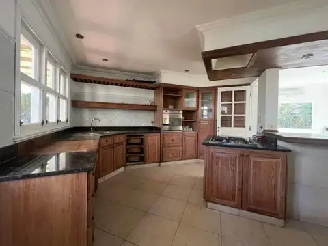 Casa en Alquiler en Los Angeles Village, USD 1.350