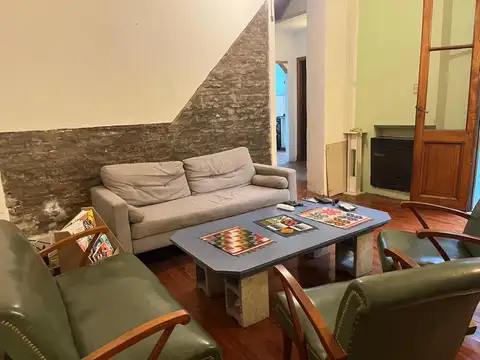 Depto Tipo Casa 4 ambientes con 2 baños