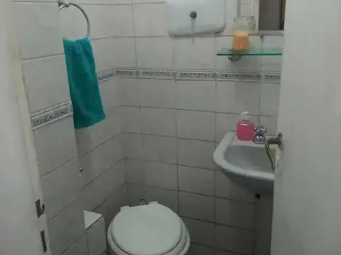 Departamento 4 ambientes con 2 baños