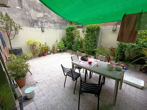 Depto Tipo Casa en Venta con 1 cocheras