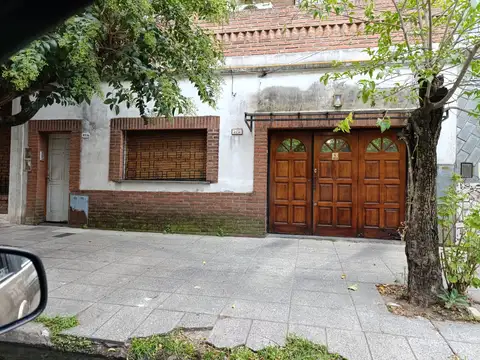 PH DE 3 AMB CON COCHERA  MUY CERCA DE GRAL PAZ-APTO CREDITO HIPOTECARIO!