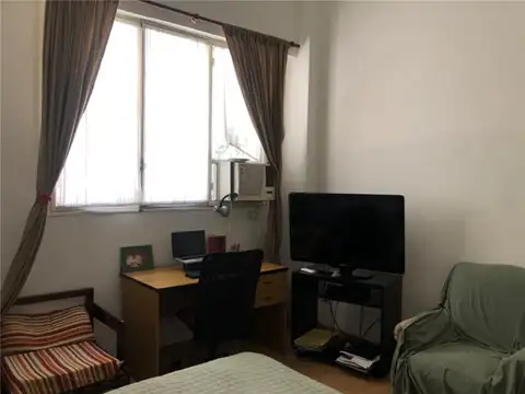 Larrea 1100, Piso P.B.