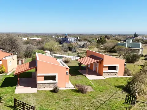 Complejo de cabañas barrio udacha carpinteria