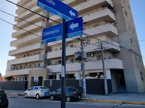 EN VENTA DPTO AMPLIO 3 DORM. ZONA COSTANERA
