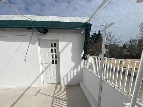 Casa 3 ambientes con 2 baños