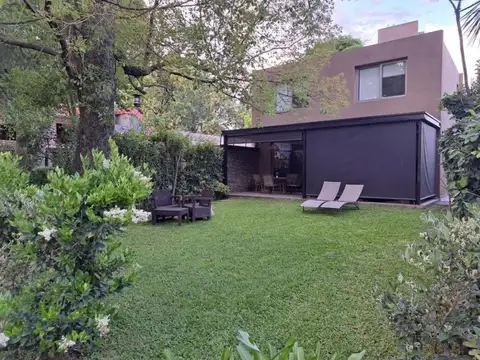 Casa 4 Amb Con Jardín Barrio Los Alamos, Pilar APTO CREDITO