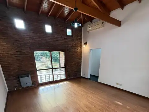 Casa en Venta en Barrio Exaltacion, USD 125.000