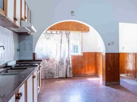 Casa en Venta en Azcuenaga, USD 49.000