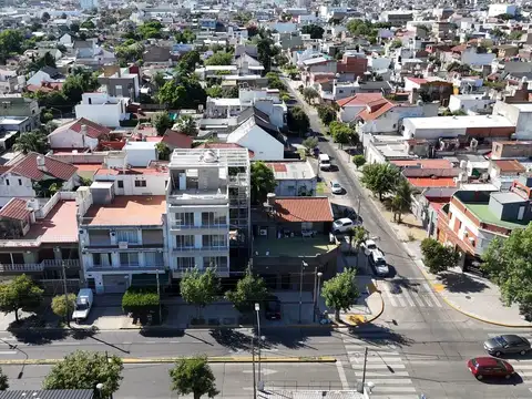 Av. Eva Perón Y Charcas