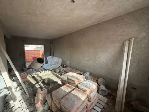 Casa 3 ambientes con 1 baño