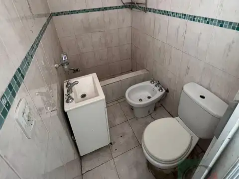 OPORTUNIDAD 2 AMB AL FRENTE CON TERRAZA