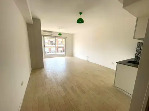  MONOAMBIENTE CON BALCON EN PARQUE CENTENARIO