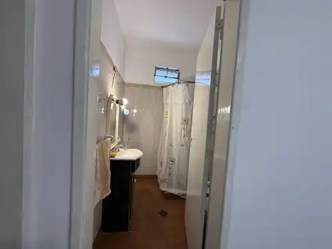 CASA EN VENTA 3 AMBIENTES QUILMES OESTE