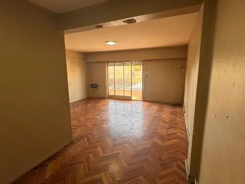 Sgto. Cabral 2911 , Piso 1º