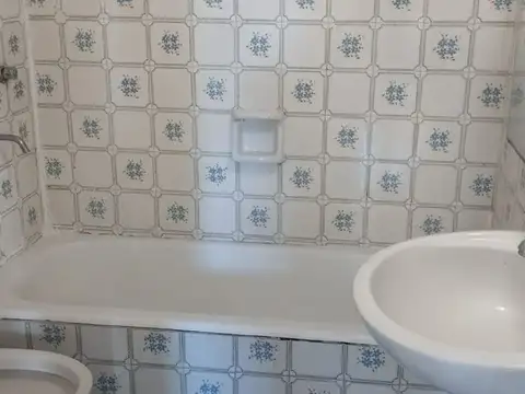 Departamento en Alquiler 42 años