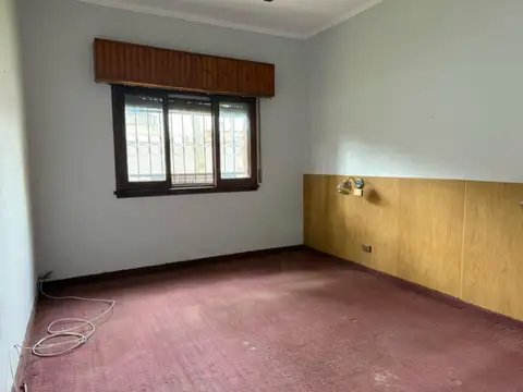 (RESERVADA) CHALET 3 AMBIENTES EN CARAPACHAY