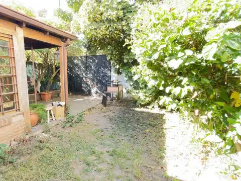 Venta casa a refaccionar en Martinez