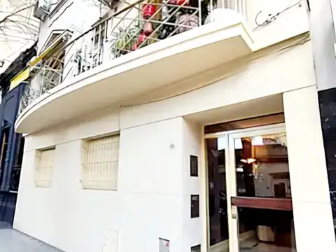 - OPORTUNIDAD - Departamento 3 amb tipo casa con 2 patios en Caballito