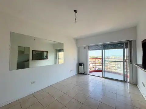 Departamento en Alquiler en San Fernando Vías  /  Centro, $ 680.000