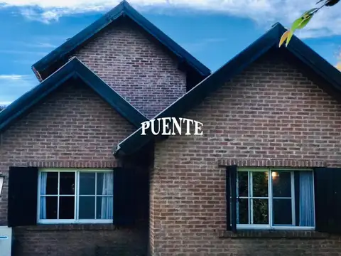Casa 5 ambientes con 3 baños