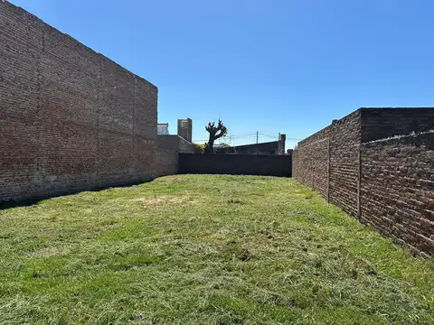 TERRENO EN VENTA A 2 CUADRAS DE ARISTÓBULO