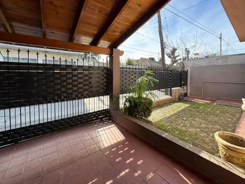 Casa en Alquiler en San Antonio de Padua, $ 900.000