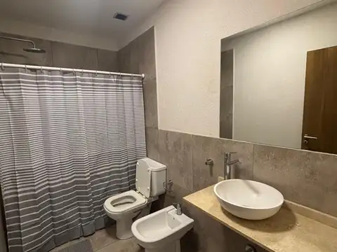 Departamento en Alquiler con 1 cochera