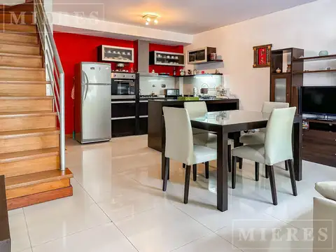 Triplex en Venta en Tigre. **Apto crédito **Avellaneda al 300