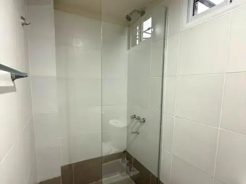 Amplio 1 ambiente divisible a Estrenar – Sin expensas