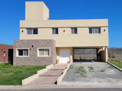Casa en Alquiler en Countries y Barrios Cerrados en Escobar, Partido de Escobar