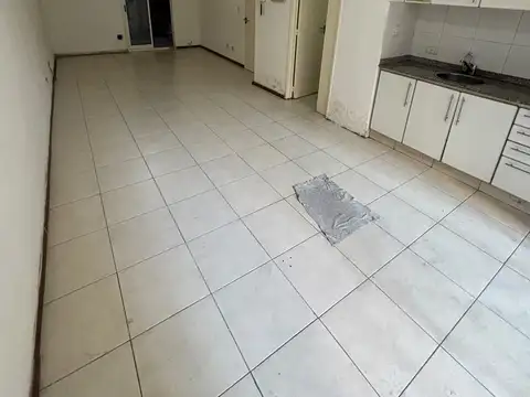 Neuquen 1800, Piso 1