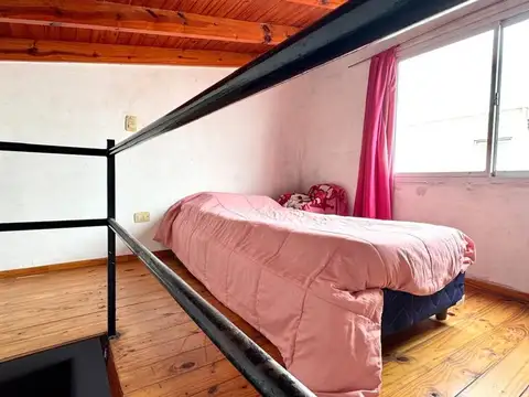 VENTA PH 2 AMBIENTES C/ENTREPISO AL FRENTE WILDE