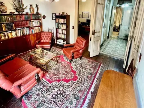 VENTA PISO 6 AMBIENTES CON PATIO Y BALCONES EN SAN NICOLAS