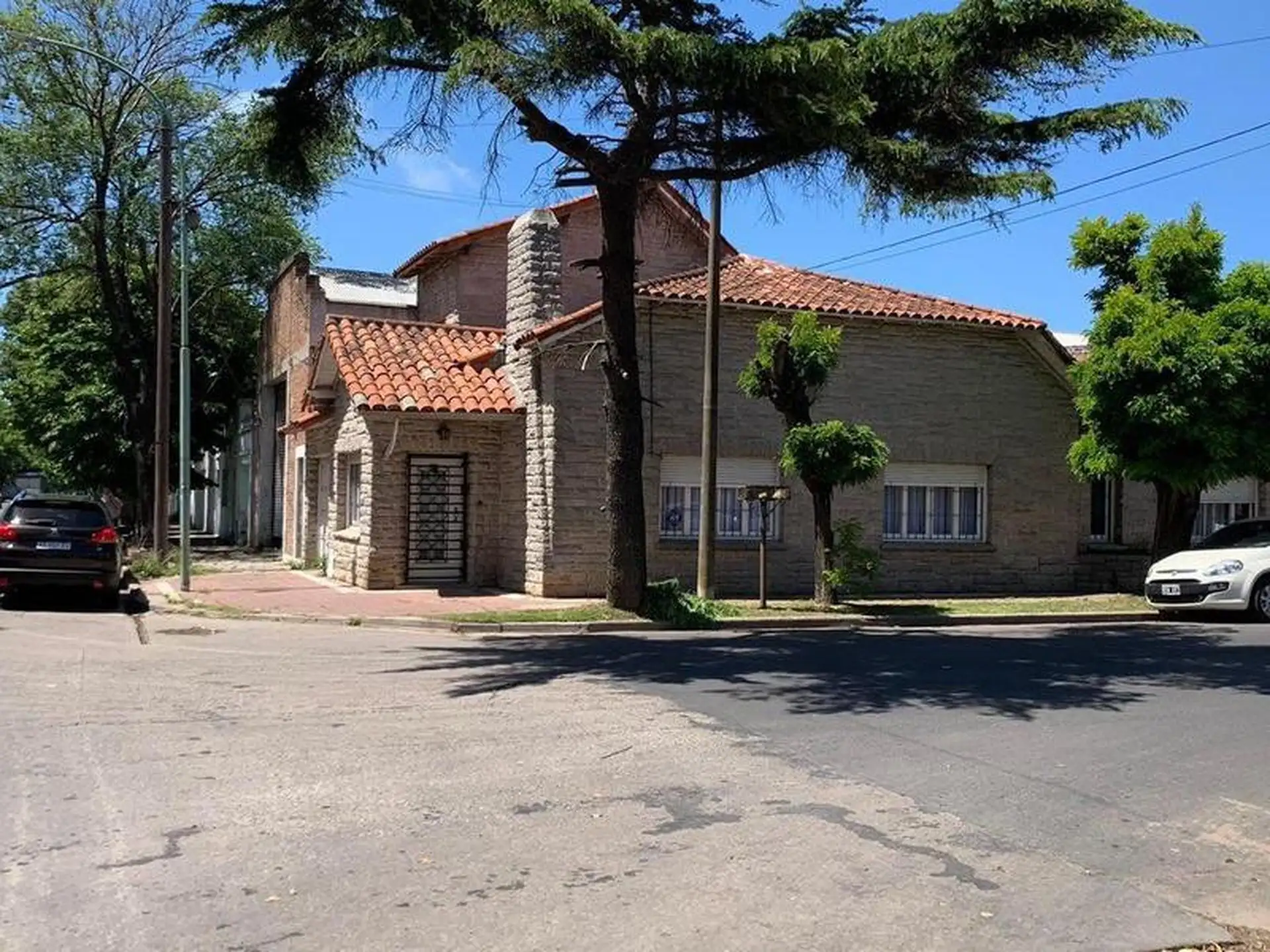 Chalet 4 ambientes con dependencia típico Mar del Plata