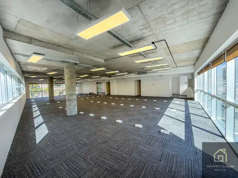 OFICINA EN ALQUILER EN PUERTO MADERO/ 220 M2/ EDIFICIO AAA/ 2 COCHERAS
