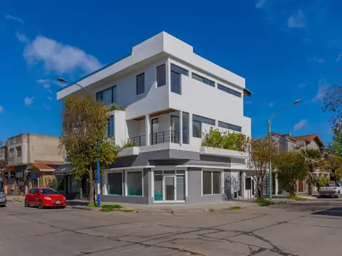 Depto Tipo Casa en Venta con 1 cocheras