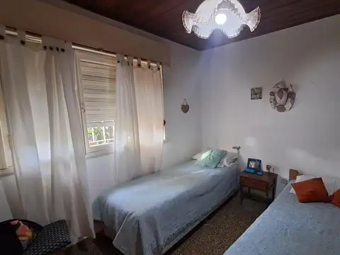 Casa 6 ambientes con 3 baños