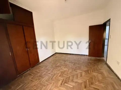 Departamento 5 ambientes con 1 baño