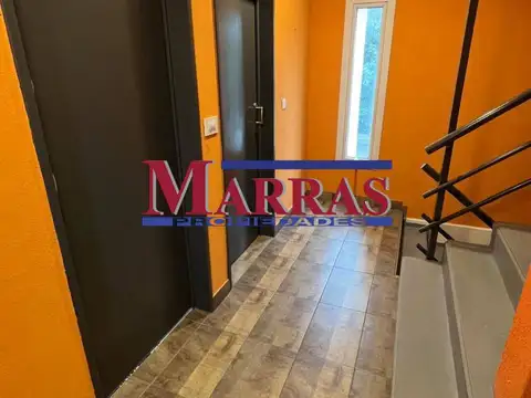 SUCRE 100, Piso 1