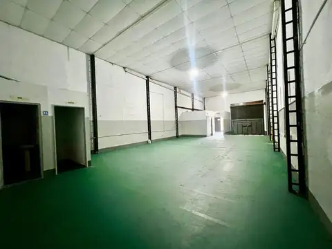 Venta galpon con local San Martin oport inv