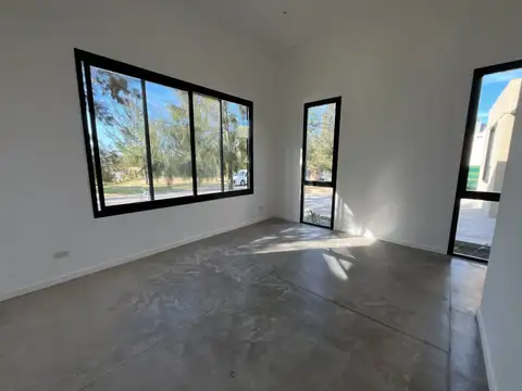 Casa en Alquiler 1 año