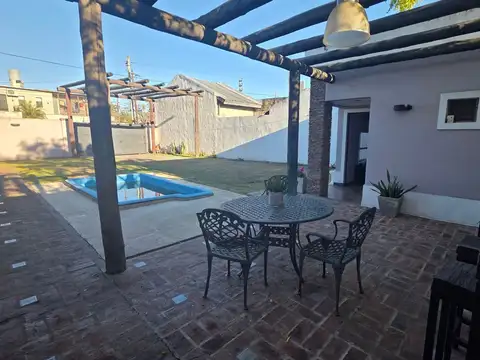 VENTA CASA 4 AMBIENTES PADUA QUINCHO PILETA