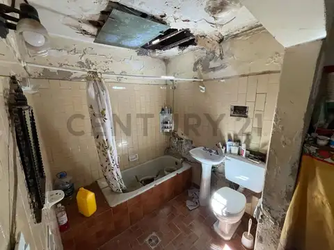 Casa 4 ambientes con 1 baño