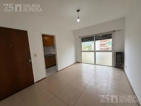 Alquiler Departamento de 2 ambientes sobre Av Libertador, Olivos