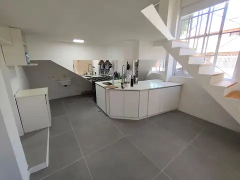 Depto Tipo Casa en Venta en Santos Lugares, USD 40.000