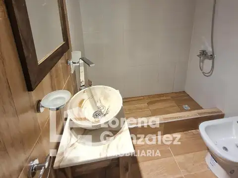 Depto Tipo Casa en Venta con 1 cocheras