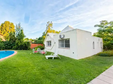 Oportunidad Hermosa Casa en venta Del Viso Manuel Alberti Pileta parrilla luminosa coch apto credito