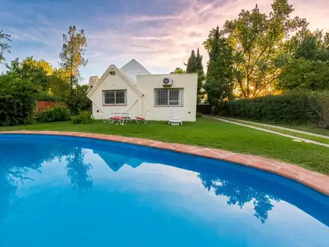 Oportunidad Hermosa Casa en venta Del Viso Manuel Alberti Pileta parrilla luminosa coch apto credito